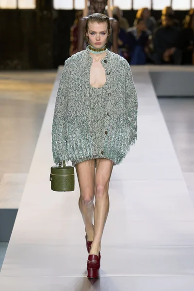 Look 43